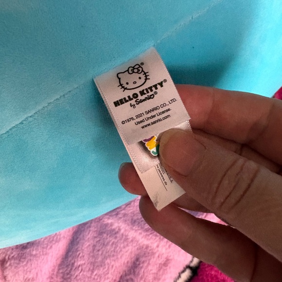 Hello Kitty Blue Plush with Pink Accents - Picture 5 of 6